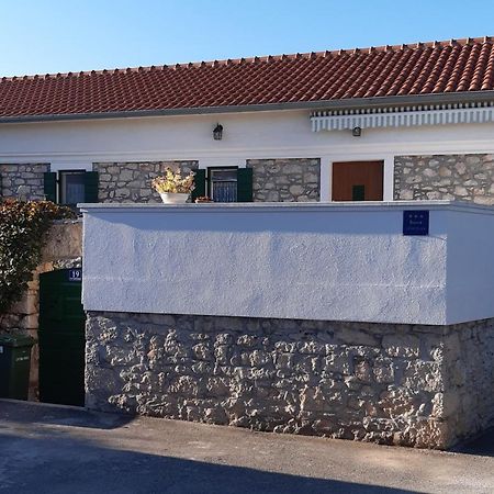 Apartments With A Parking Space Lukoran Εξωτερικό φωτογραφία