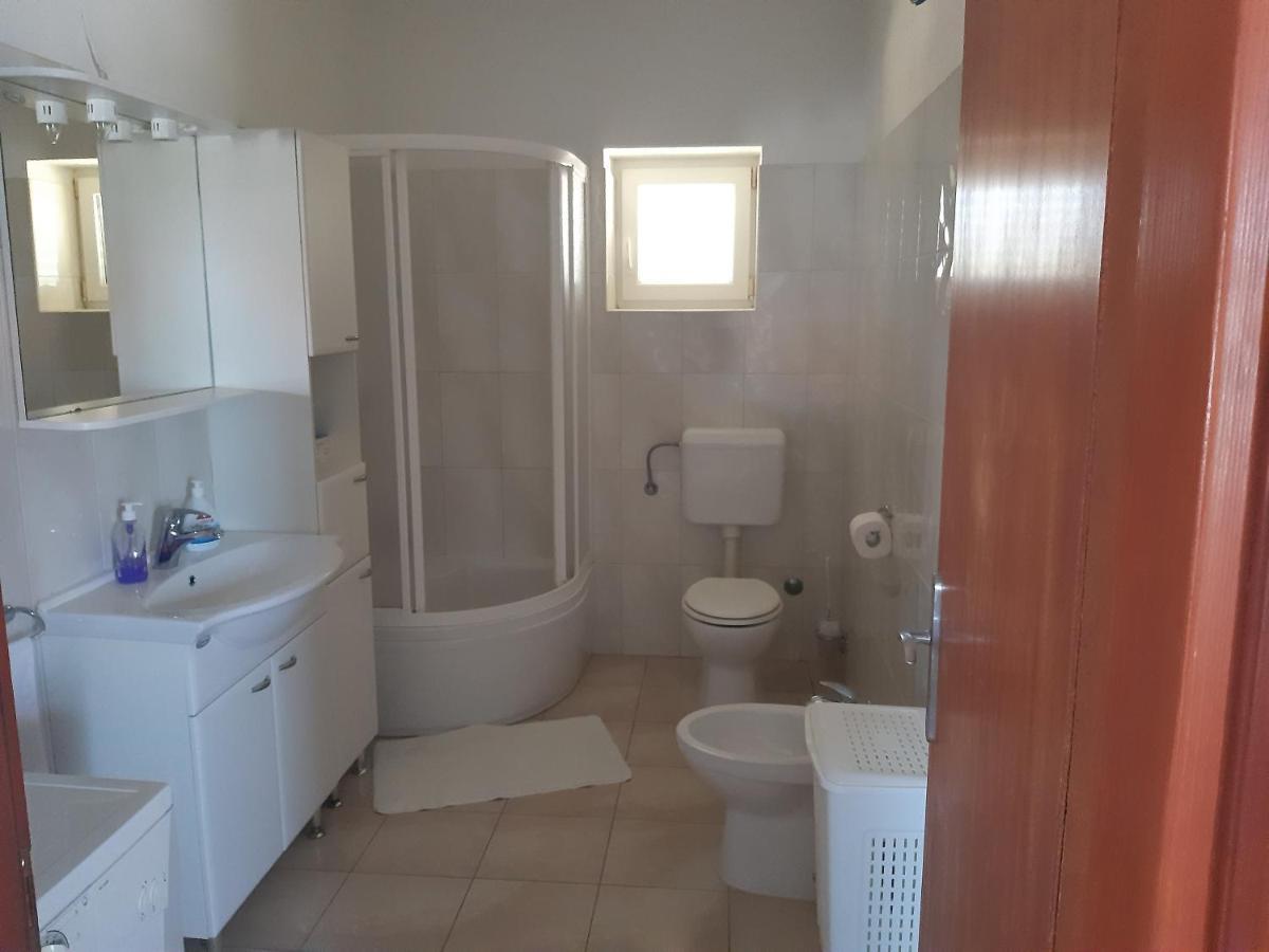 Apartments With A Parking Space Lukoran Εξωτερικό φωτογραφία